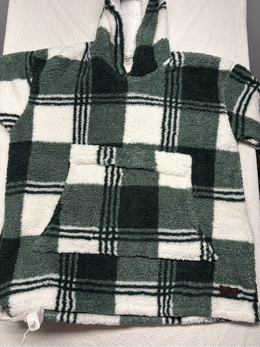Catalatoria Plush Green & White Sherpa Pullover